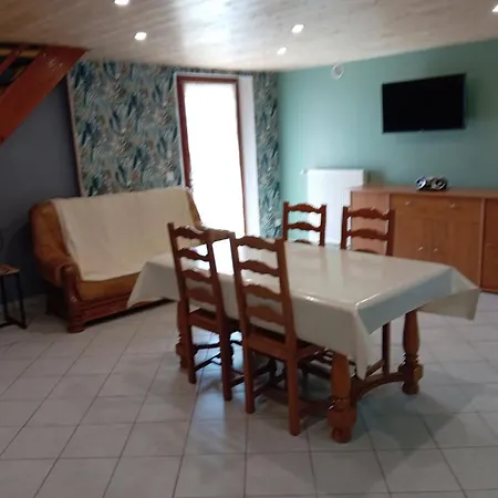 Du Neufbourg Vakantiehuis Courtils